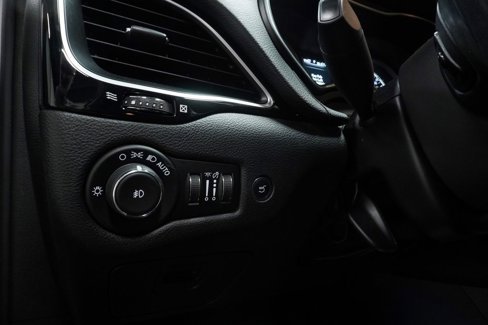 Used 2019 Jeep Cherokee Latitude Plus image 23