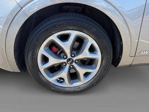 Used 2019 Kia Sorento SX w/ SX Touring Package image 9