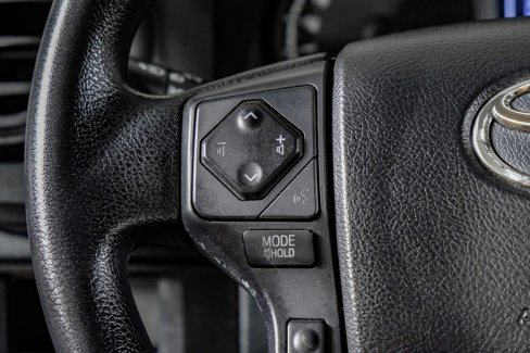 Used 2018 Toyota Tacoma SR image 17