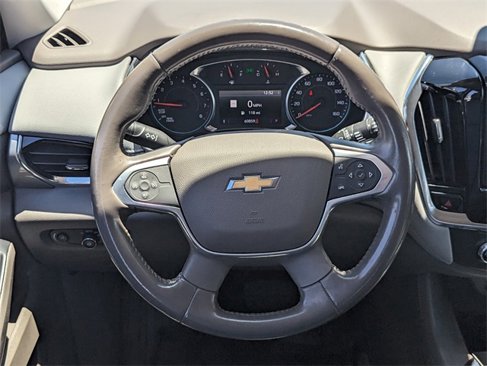 Used 2021 Chevrolet Traverse LT w/ LT Premium Package image 9