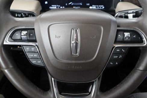 Used 2022 Lincoln Nautilus Reserve w/ Luxury Package image 35