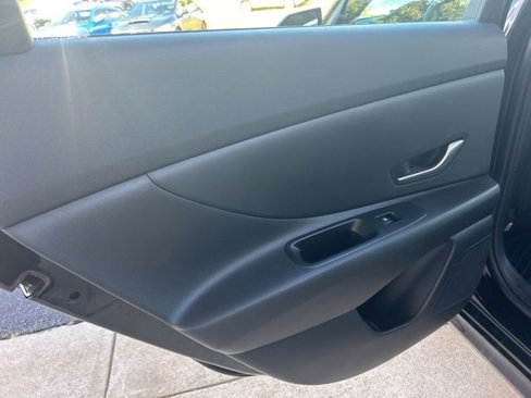 Used 2024 Hyundai Elantra SEL image 25