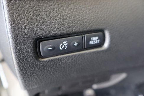 Used 2019 Nissan Rogue Sport S image 13