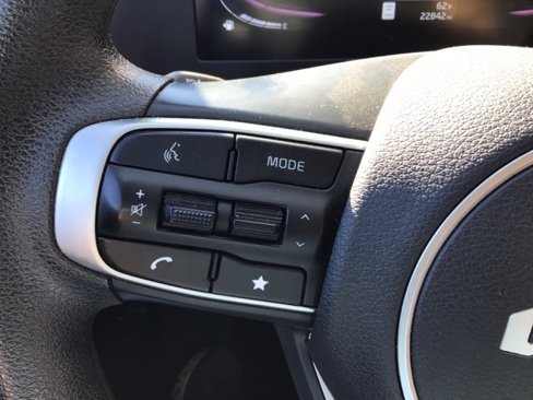 Used 2023 Kia Sportage LX image 23