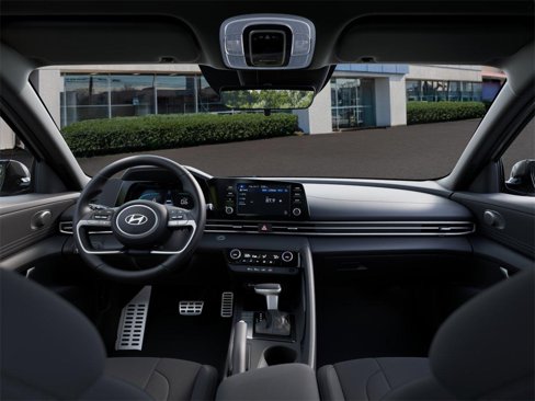 New 2025 Hyundai Elantra Sport image 11
