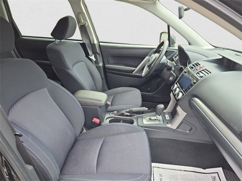 Used 2018 Subaru Forester 2.5i Premium w/ All-Weather Package image 15