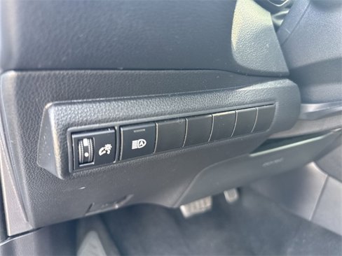 Used 2023 Toyota Corolla LE image 11