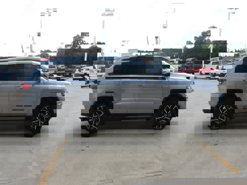 Used 2019 Jeep Grand Cherokee Trailhawk image 12