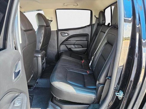 Used 2018 Chevrolet Colorado ZR2 w/ ZR2 Midnight Special Edition image 19