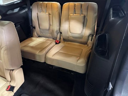 Used 2017 Ford Explorer Limited image 29