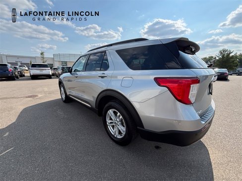 Used 2022 Ford Explorer XLT w/ Equipment Group 202A image 47