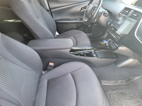 Used 2020 Toyota Prius Prime LE image 21