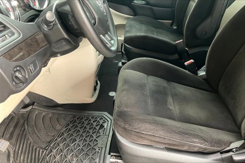 Used 2016 Dodge Grand Caravan American Value Package image 15