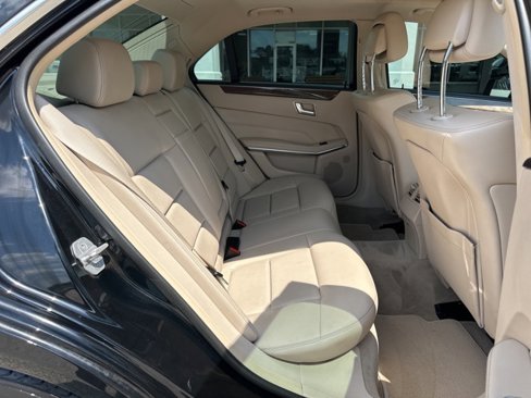 Used 2014 Mercedes-Benz E 350 Sedan image 37