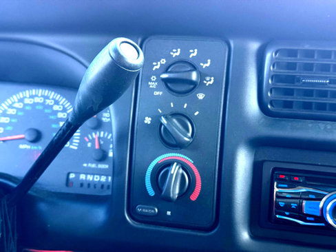 Used 2001 Dodge Ram 2500 Truck 2WD Quad Cab image 18