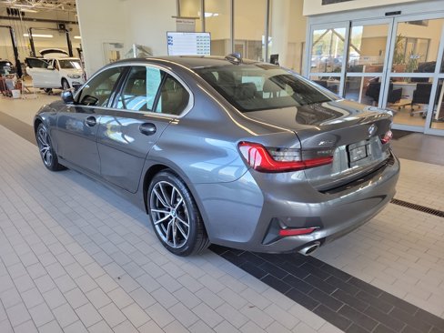 Used 2021 BMW 330i xDrive Sedan w/ Convenience Package image 7