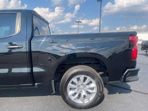 Used 2020 Chevrolet Silverado 1500 Custom w/ Custom Value Package image 6