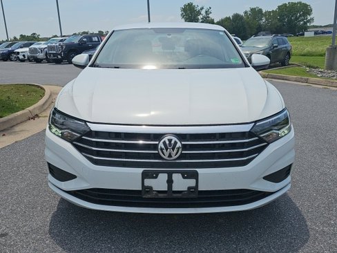Used 2021 Volkswagen Jetta S image 2