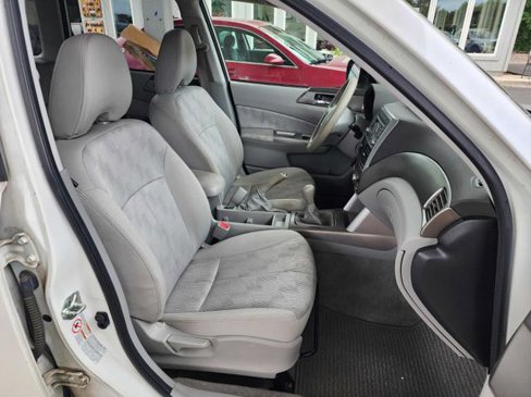 Used 2010 Subaru Forester 2.5X Premium image 18