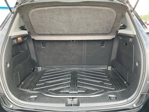 Used 2019 Chevrolet Trax LT w/ LT Convenience Package image 24