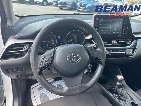 Used 2020 Toyota C-HR LE image 14