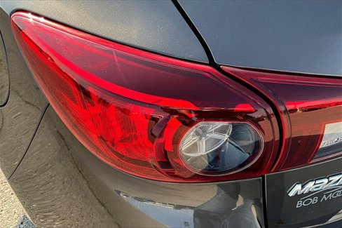 Used 2014 MAZDA MAZDA3 i Grand Touring image 31
