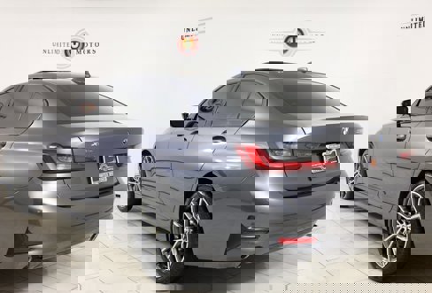 Used 2022 BMW 330i xDrive Sedan image 4