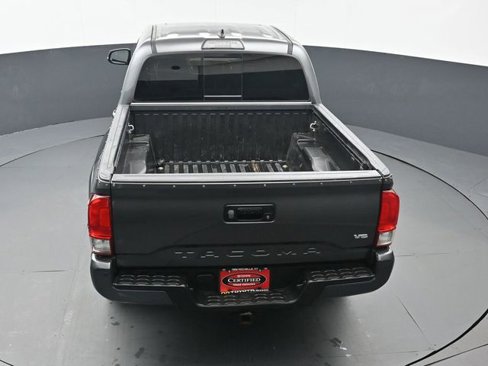 Certified 2017 Toyota Tacoma TRD Sport image 44