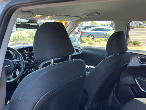 Used 2023 Kia Soul LX w/ LX Technology Package image 28