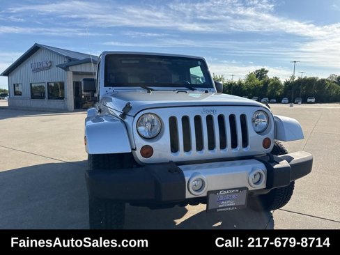 Used 2012 Jeep Wrangler Sahara w/ Dual Top Group image 29