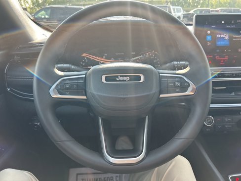 Certified 2023 Jeep Compass Altitude image 11