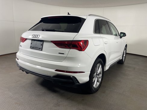 Used 2022 Audi Q3 2.0T Premium w/ Convenience Package image 7
