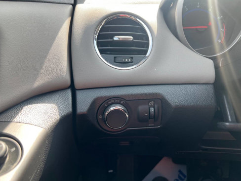 Used 2016 Chevrolet Cruze LS image 17