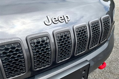 Used 2020 Jeep Cherokee Trailhawk image 31