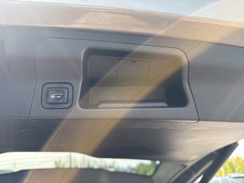 Used 2019 GMC Acadia Denali w/ LPO, Floor Liner Package image 36