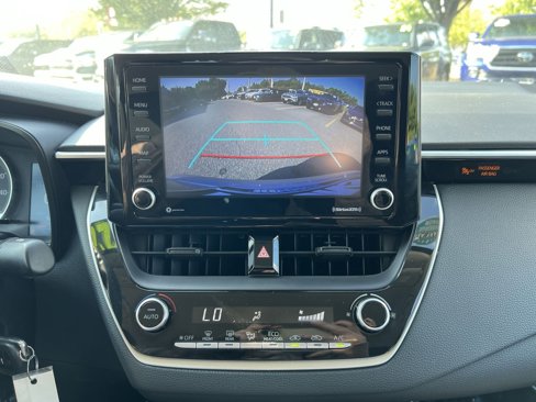 Used 2022 Toyota Corolla LE image 18