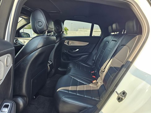Used 2023 Mercedes-Benz GLC 300 4MATIC Coupe image 13