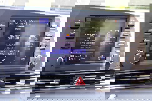 Used 2021 Hyundai Elantra SEL image 18