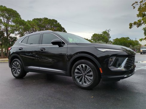Used 2024 Buick Envision Preferred image 2