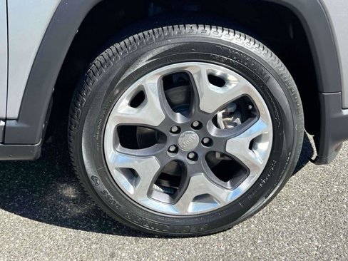 Certified 2021 Jeep Compass Limited image 7