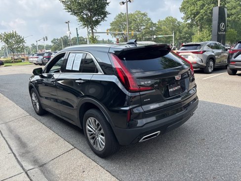 Used 2024 Cadillac XT4 Premium Luxury image 8