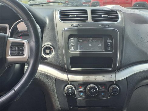 Used 2018 Dodge Journey SE w/ Popular Equipment Group image 14