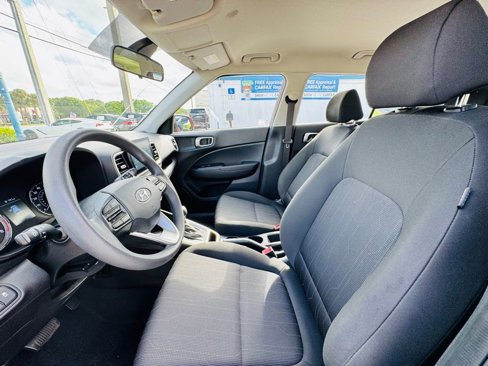 Used 2021 Hyundai Venue SE image 11
