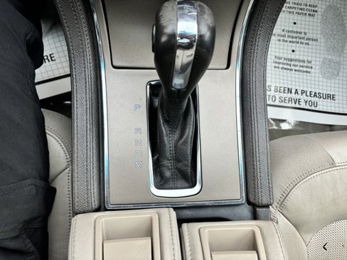 Used 2012 Lincoln MKX AWD image 22