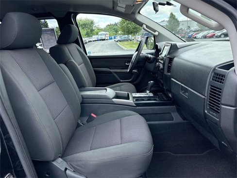 Used 2015 Nissan Titan SV w/ SV Value Truck Package image 25