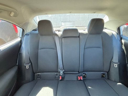 Used 2022 Toyota Corolla LE image 32