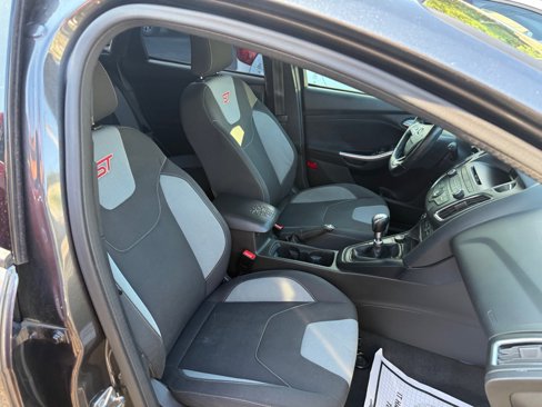 Used 2016 Ford Focus ST image 44