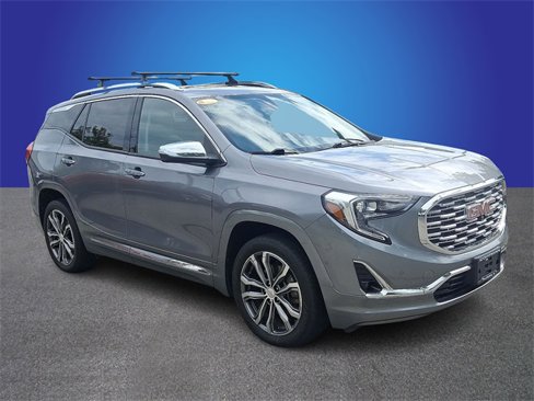 Used 2019 GMC Terrain Denali w/ Advanced Safety Package image 3