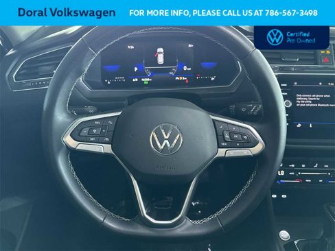 Used 2023 Volkswagen Tiguan SE image 15
