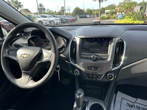 Used 2019 Chevrolet Cruze LS image 31